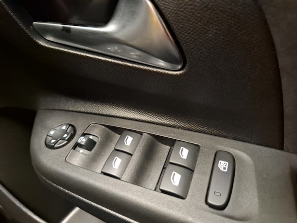 Used Vauxhall Corsa 2022 for sale - 76208356: Photo 12