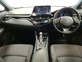 Used Toyota C-HR 2021 for sale - 78243556: Photo