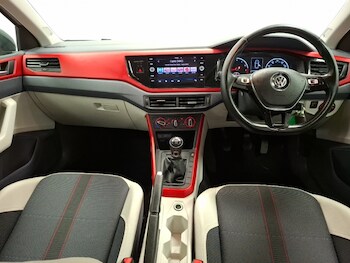 Used Volkswagen Polo 2018 for sale - 77509300: Photo