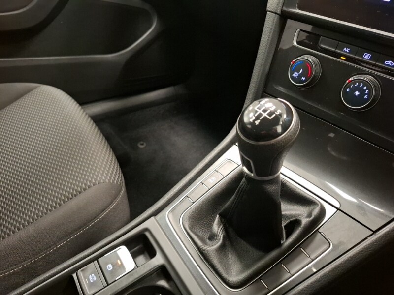 Used Volkswagen Golf 2019 for sale - 77568960: Photo 18