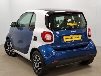 Used smart fortwo 2019 for sale - 77761347: Photo