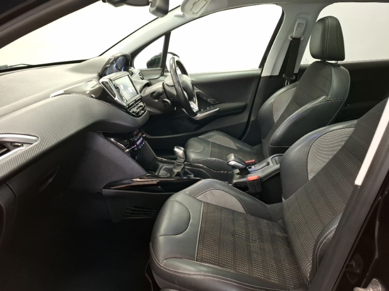 Used Peugeot 2008 2019 for sale - 76788846: Photo 5