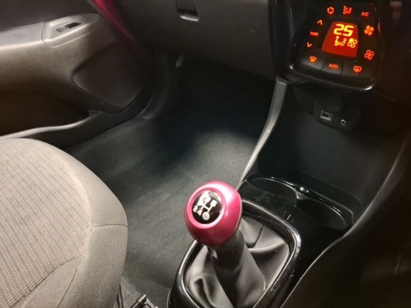 Used Toyota AYGO 2019 for sale - 76651601: Photo 18