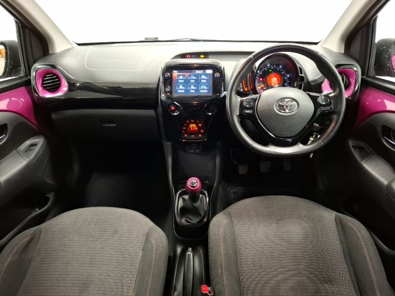 Used Toyota AYGO 2019 for sale - 76651601: Photo 2