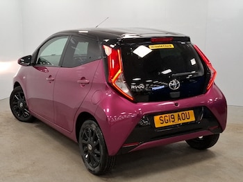 Used Toyota AYGO 2019 for sale - 76651601: Photo