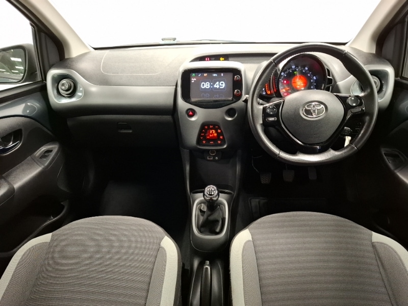 Used Toyota AYGO 2018 for sale - 76556516: Photo 2