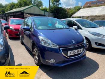Used Peugeot 208 2015 for sale - 74997217: Photo