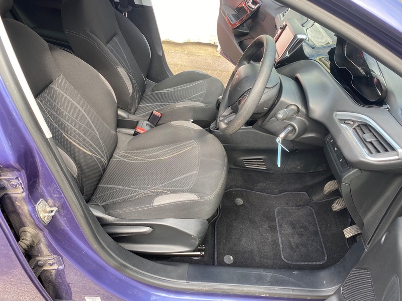 Used Peugeot 208 2015 for sale - 77981724: Photo 11