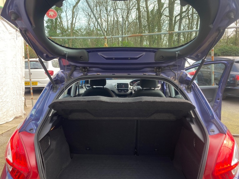 Used Peugeot 208 2015 for sale - 77981724: Photo 19