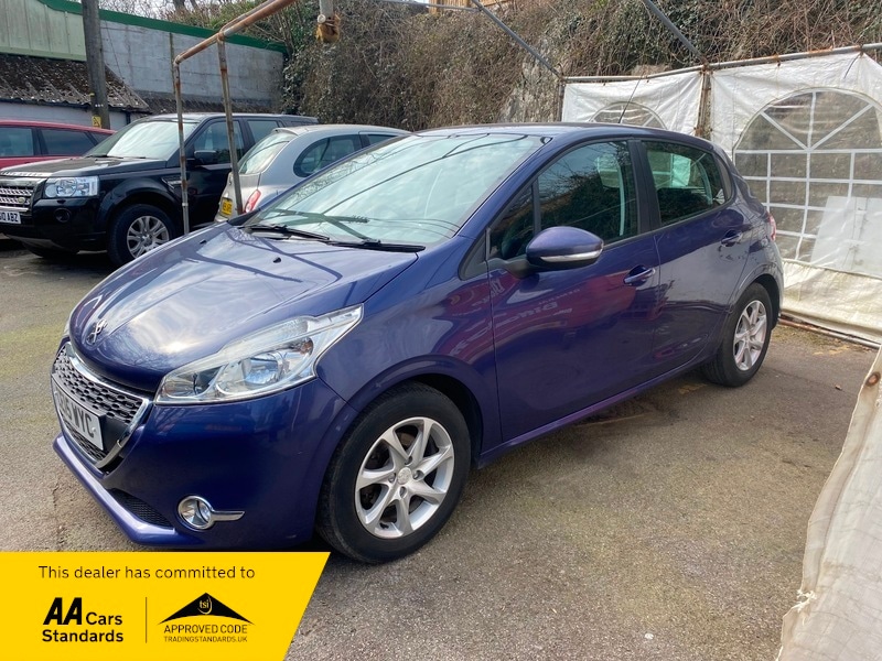 Used Peugeot 208 2015 for sale - 77981724: Photo 4