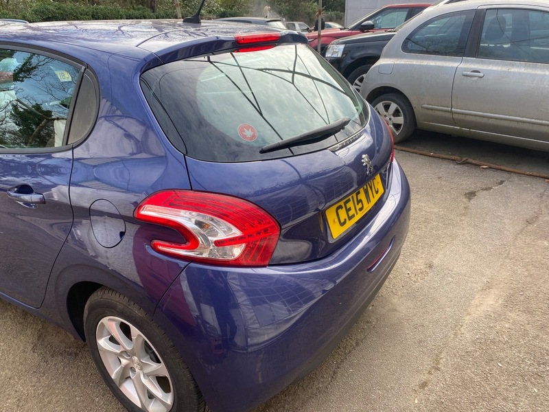 Used Peugeot 208 2015 for sale - 77981724: Photo 6