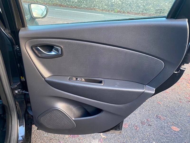 Used Renault Captur 2017 for sale - 76093096: Photo 17