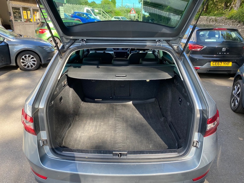 Used Skoda Superb 2019 for sale - 76236366: Photo 30