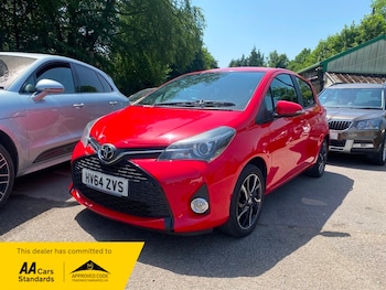 Used Toyota Yaris 2015 for sale - 79038532: Photo