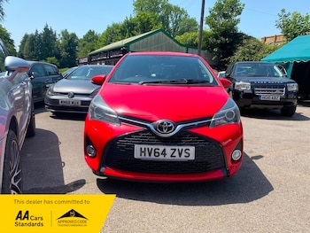 Used Toyota Yaris 2015 for sale - 79038532: Photo