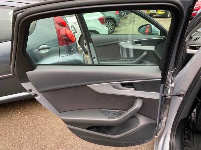 Used Audi A4 2016 for sale - 77681511: Photo 31