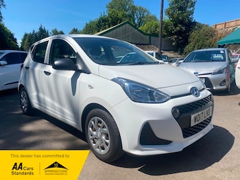 Used Hyundai i10 2017 for sale - 79289558: Photo