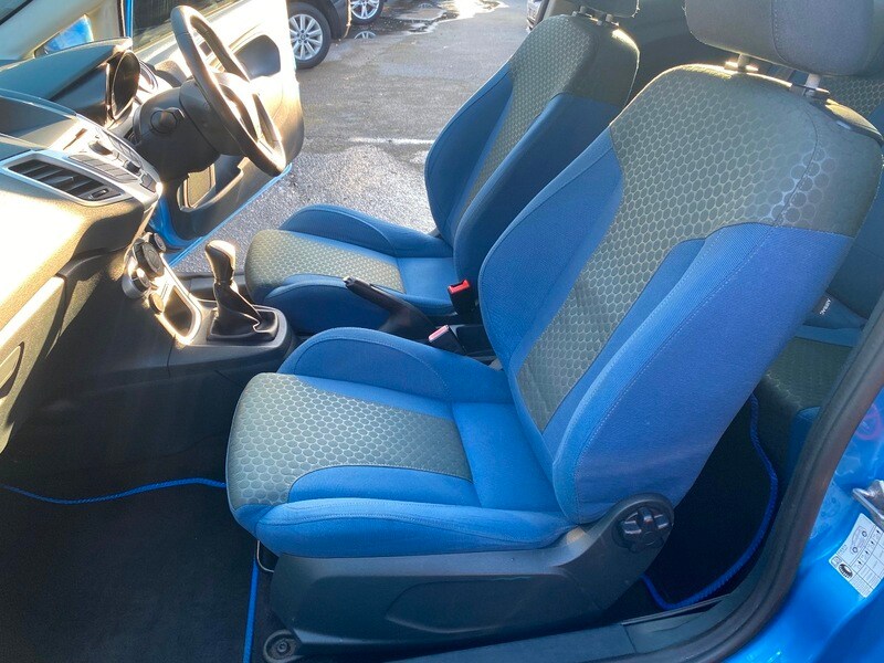 Used Ford Fiesta 2010 for sale - 77668151: Photo 19