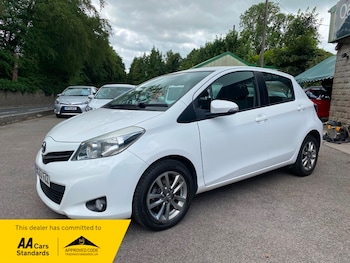 Used Toyota Yaris 2014 for sale - 79090724: Photo