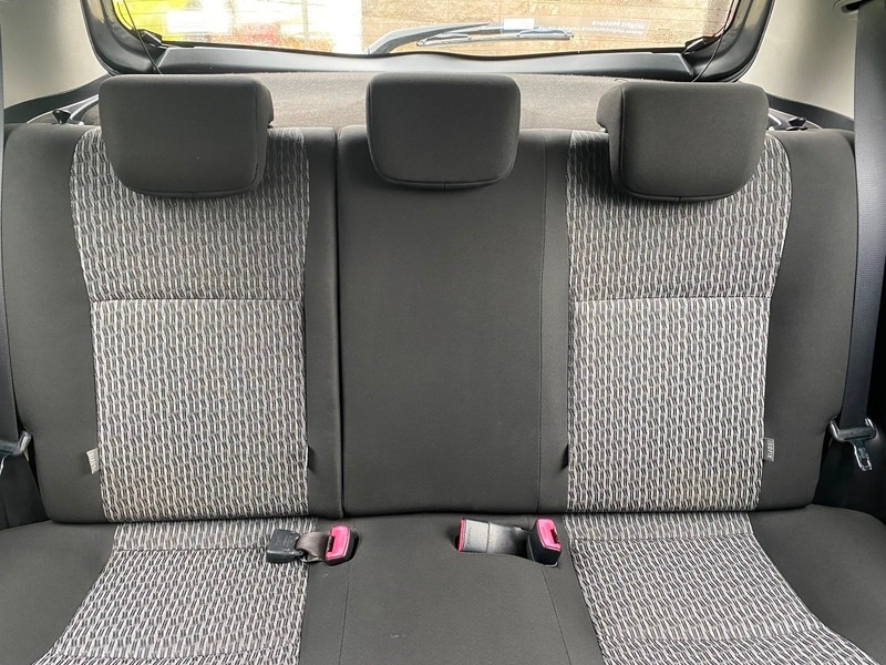 Used Toyota Yaris 2013 for sale - 77655917: Photo 17