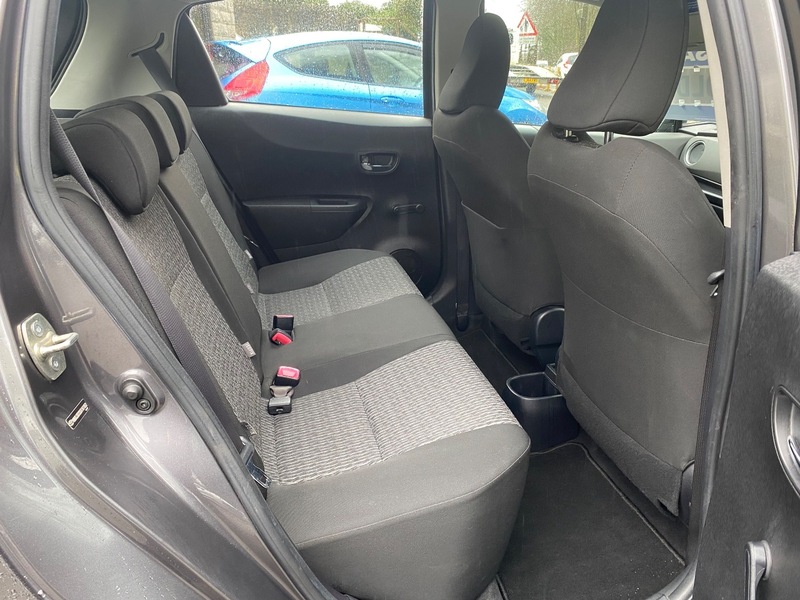 Used Toyota Yaris 2013 for sale - 77655917: Photo 19