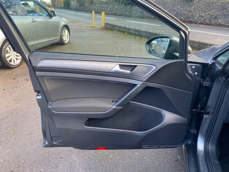 Used Volkswagen Golf 2018 for sale - 77370405: Photo 28