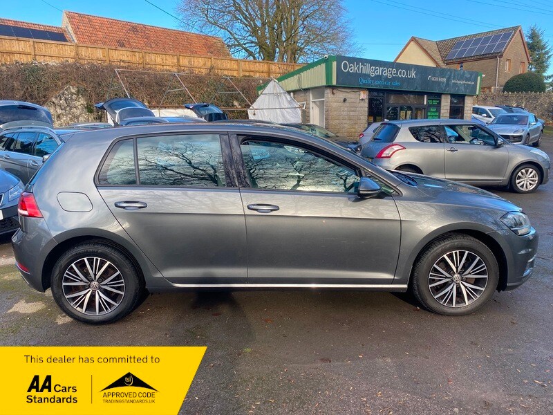 Used Volkswagen Golf 2018 for sale - 77370405: Photo 7