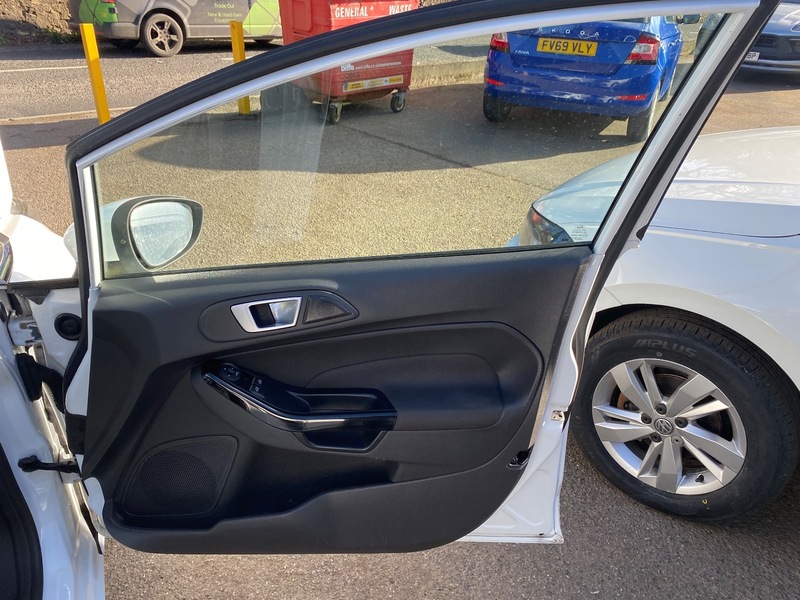 Used Ford Fiesta 2016 for sale - 78031322: Photo 17