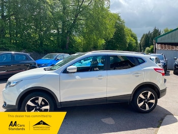 Used Nissan Qashqai 2017 for sale - 78598891: Photo