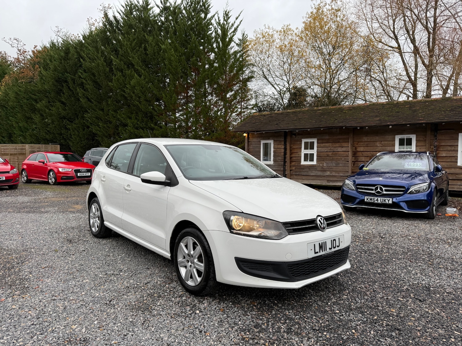 Used Volkswagen Polo 2011 for sale - 76845860: Photo 2