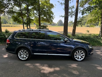Used Volkswagen Passat 2014 for sale - 79168337: Photo