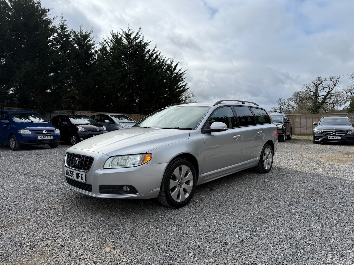 Used Volvo V70 2008 for sale - 77676239: Photo 5