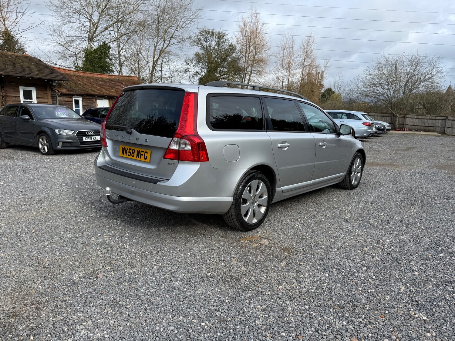 Used Volvo V70 2008 for sale - 77676239: Photo 9