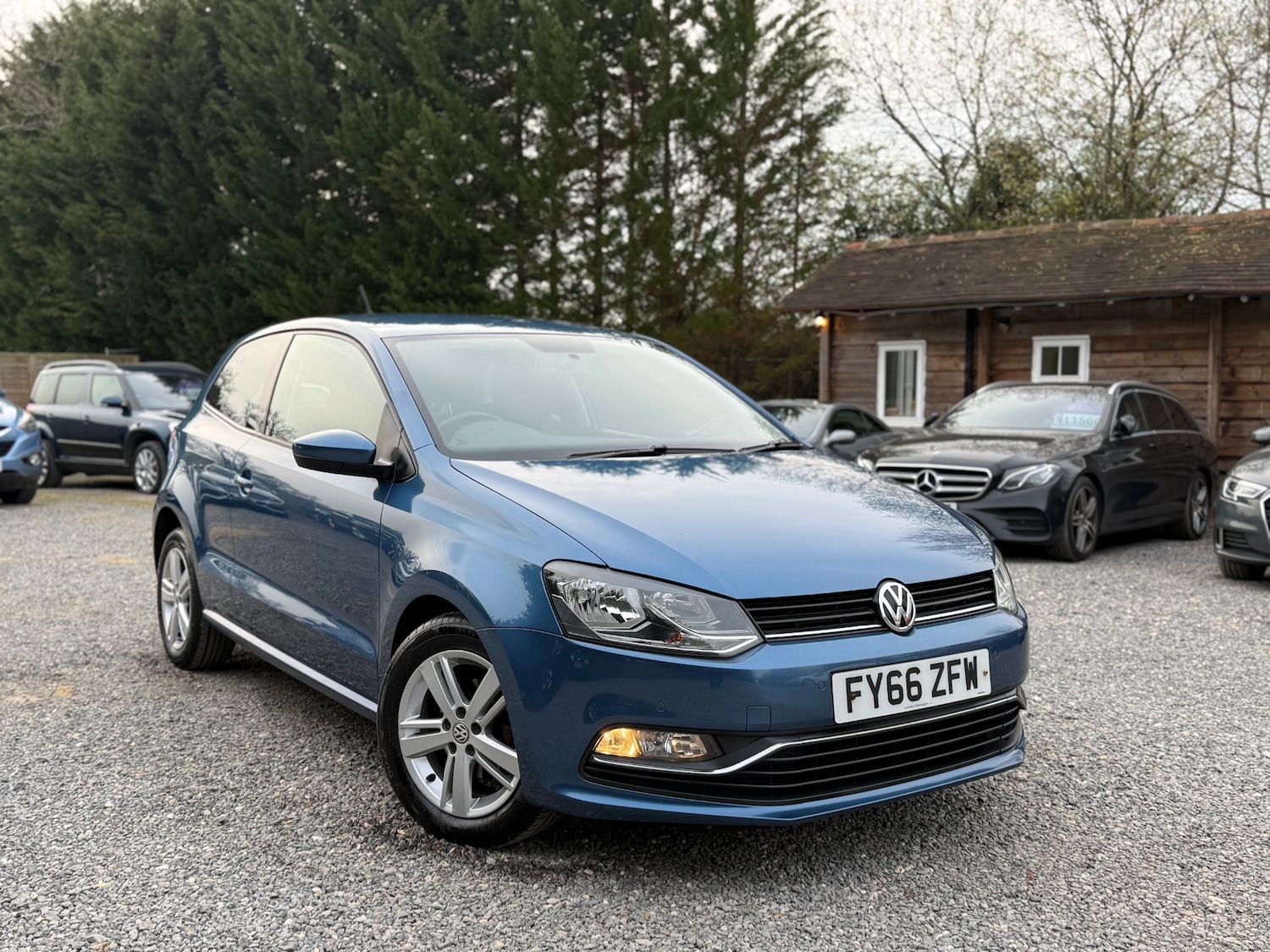 Used Volkswagen Polo 2016 for sale - 77983819: Photo 2