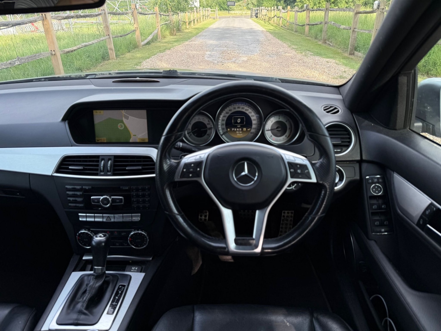 Used Mercedes-Benz C Class 2011 for sale - 76382809: Photo 15