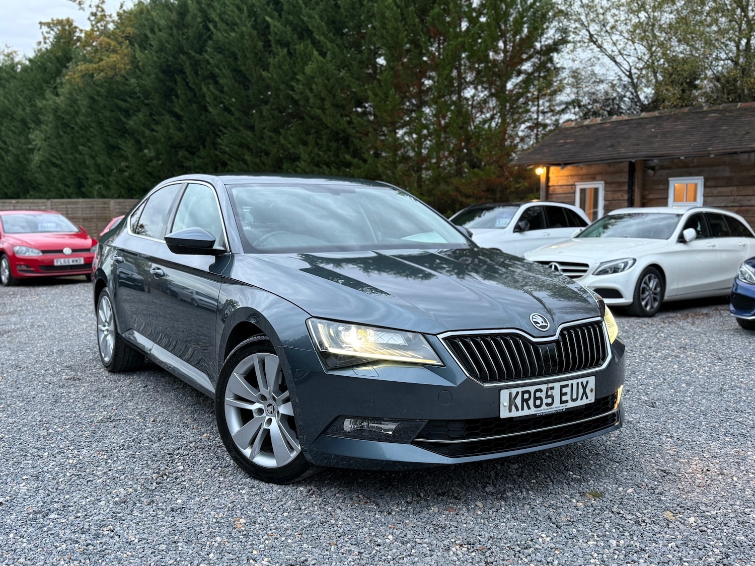 Used Skoda Superb 2016 for sale - 76560152: Photo 2