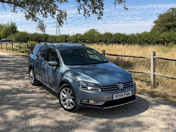 Used Volkswagen Passat 2014 for sale - 79324171: Photo