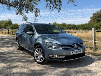 Used Volkswagen Passat 2014 for sale - 79324171: Photo