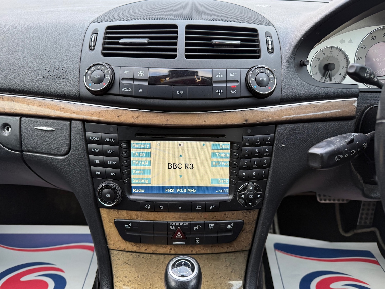 Used Mercedes-Benz E Class 2009 for sale - 78032071: Photo 17