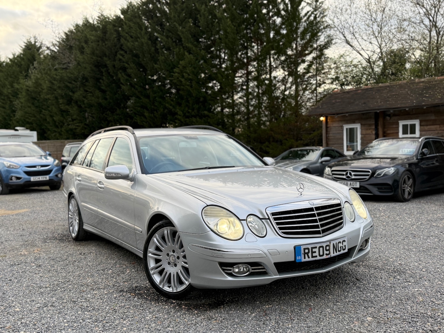 Used Mercedes-Benz E Class 2009 for sale - 78032071: Photo 2