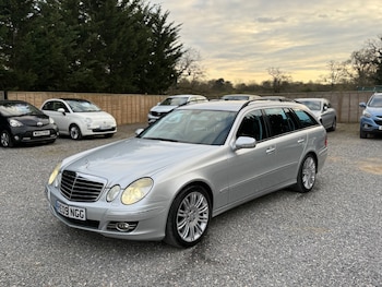 Used Mercedes-Benz E Class 2009 for sale - 78032071: Photo