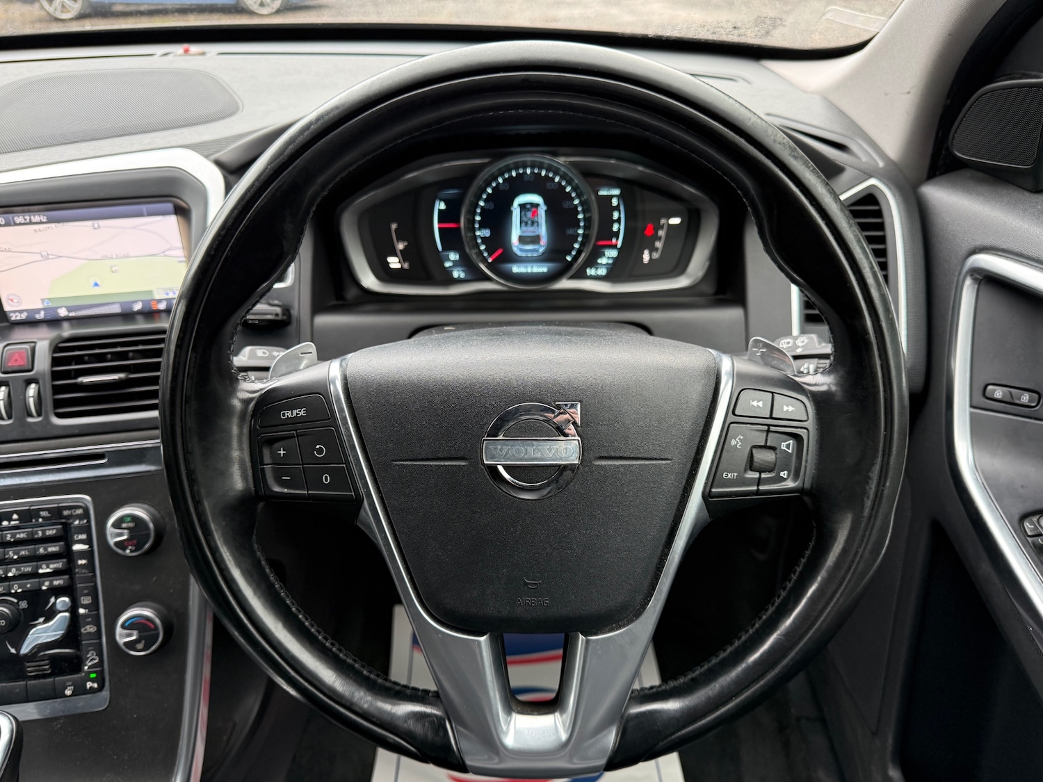 Used Volvo XC60 2014 for sale - 77245142: Photo 16