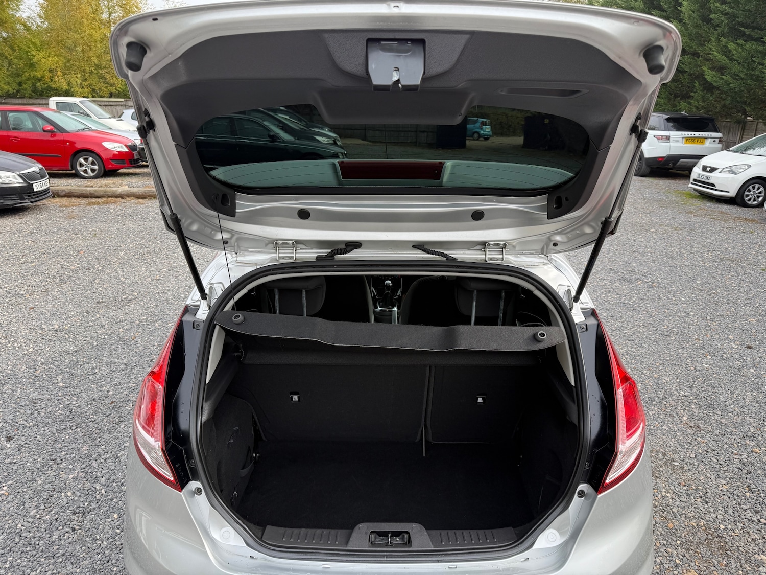 Used Ford Fiesta 2016 for sale - 76027093: Photo 11