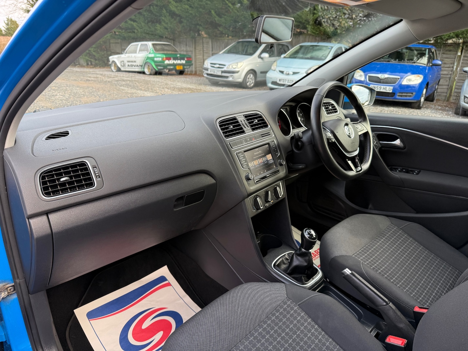 Used Volkswagen Polo 2015 for sale - 77199205: Photo 15