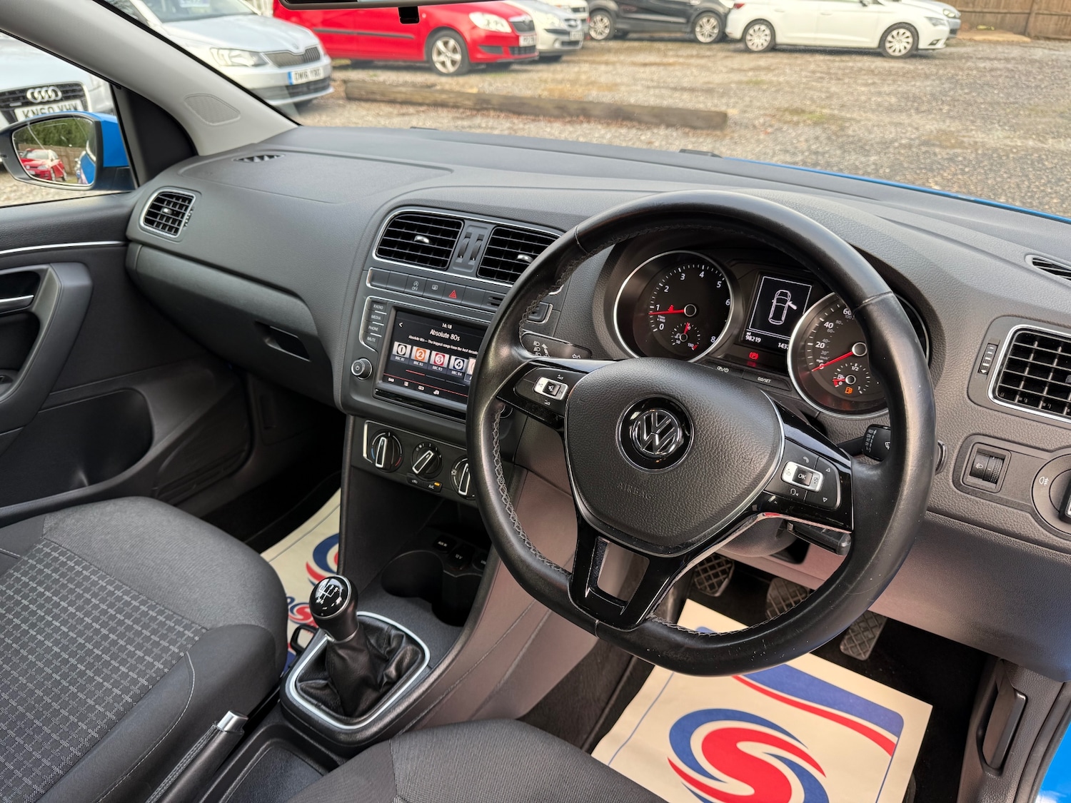 Used Volkswagen Polo 2015 for sale - 77199205: Photo 16