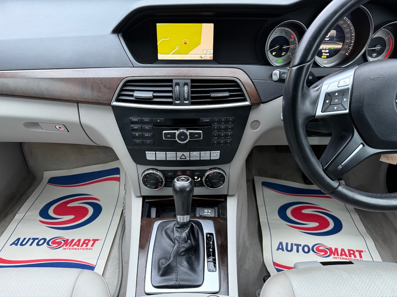 Used Mercedes-Benz C Class 2012 for sale - 76958704: Photo 19