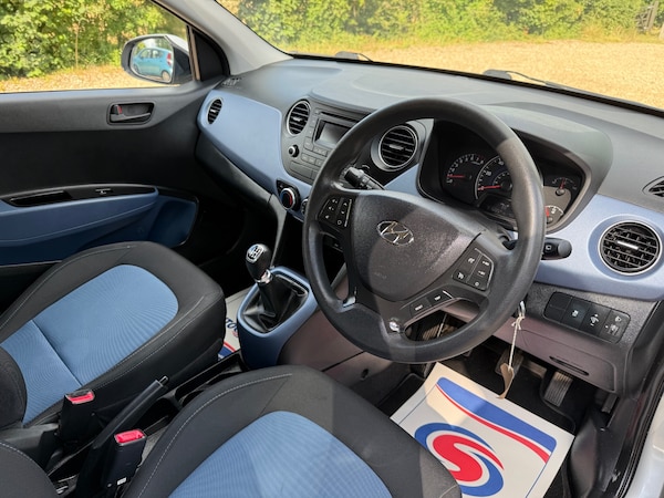 Used Hyundai i10 2014 for sale - 75173485: Photo 16