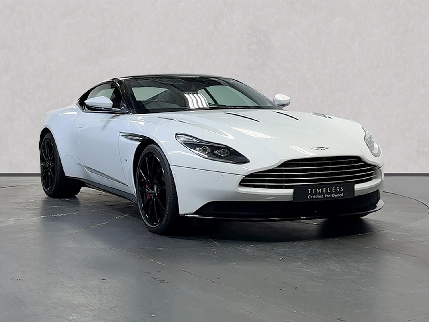 Used Aston Martin DB11 2017 for sale - 76320668: Photo 17