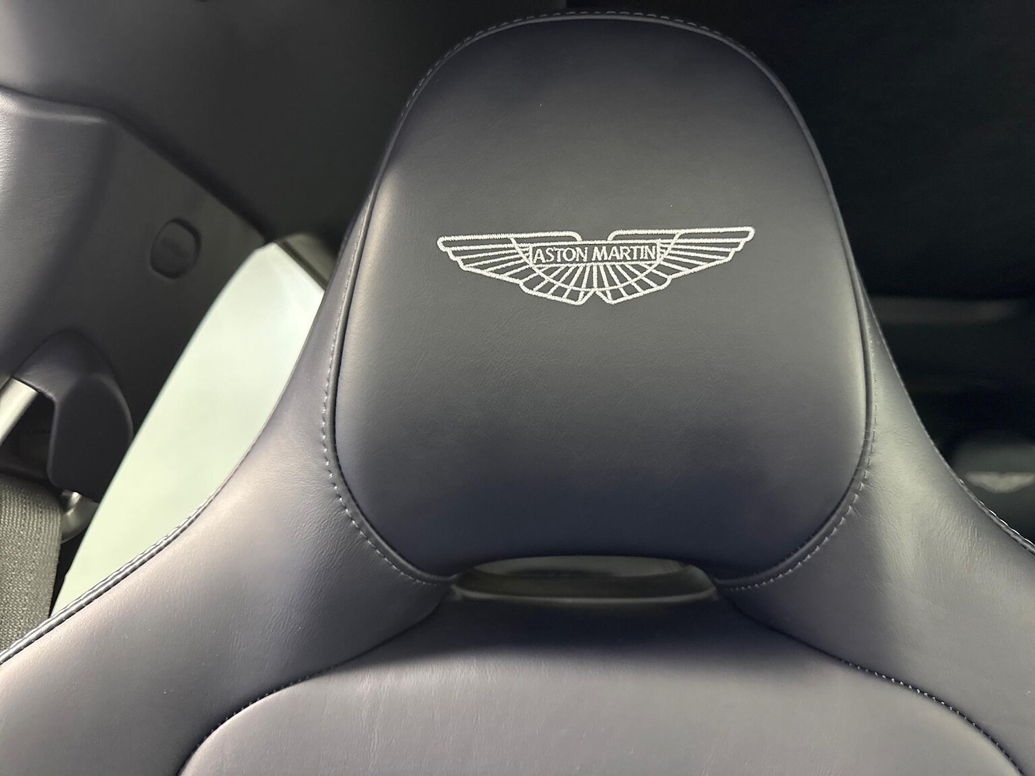 Used Aston Martin DBX 2023 for sale - 78193274: Photo 27