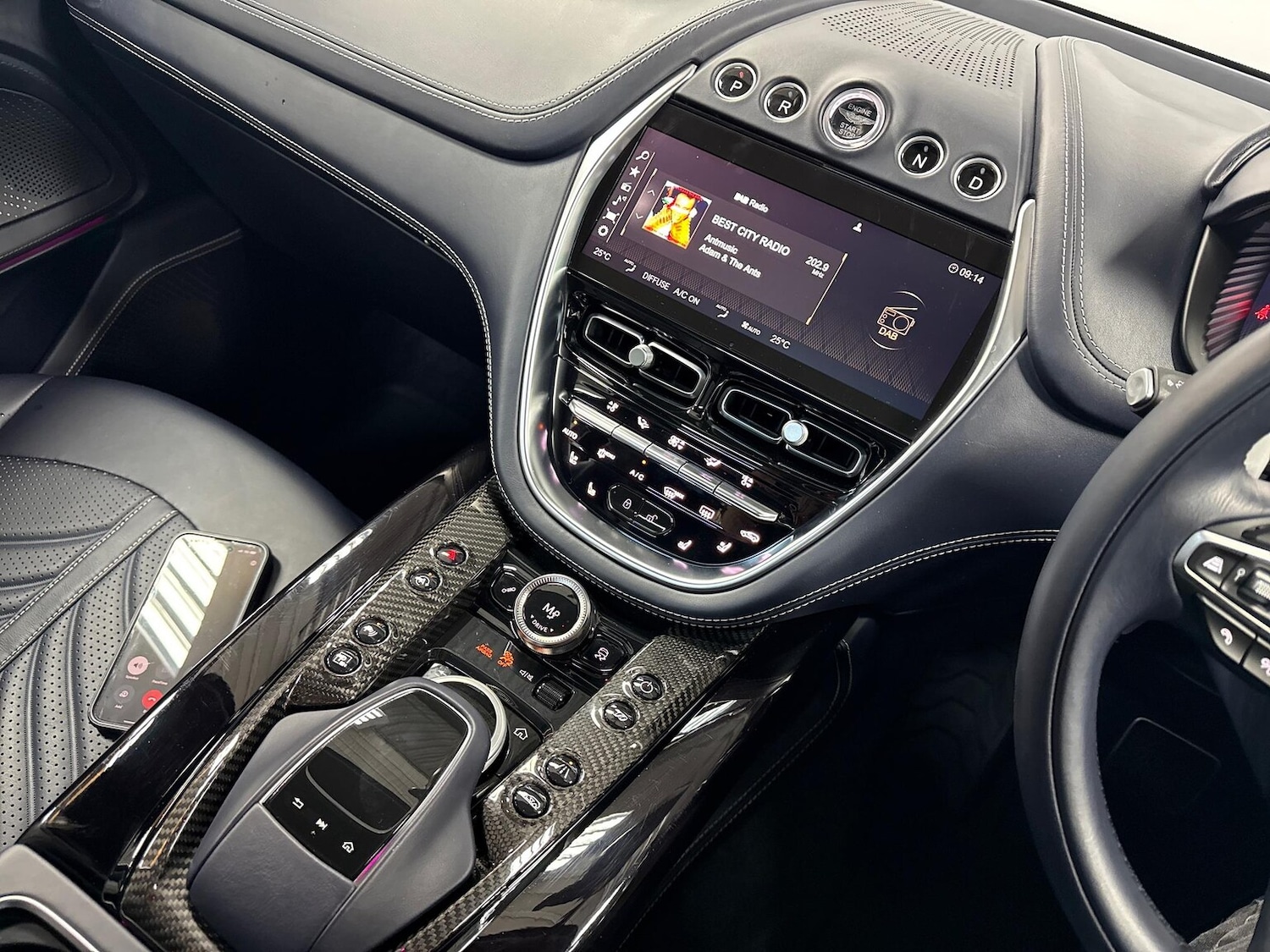 Used Aston Martin DBX 2023 for sale - 78193274: Photo 34